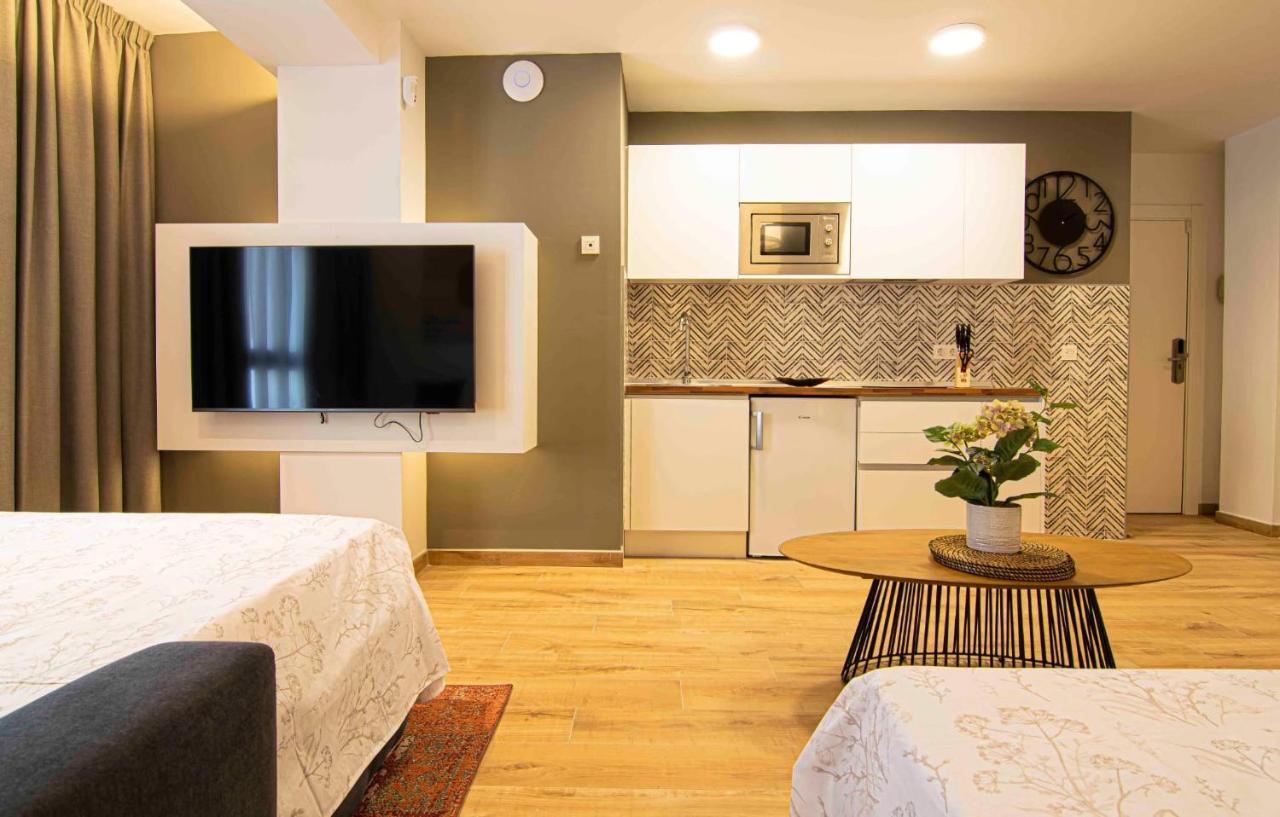 Apartamentos Leonor Málaga Exterior foto